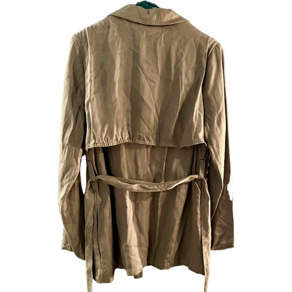 Catherine Malandrino Hip Length Tan Trench Coat - Picture 2 of 3